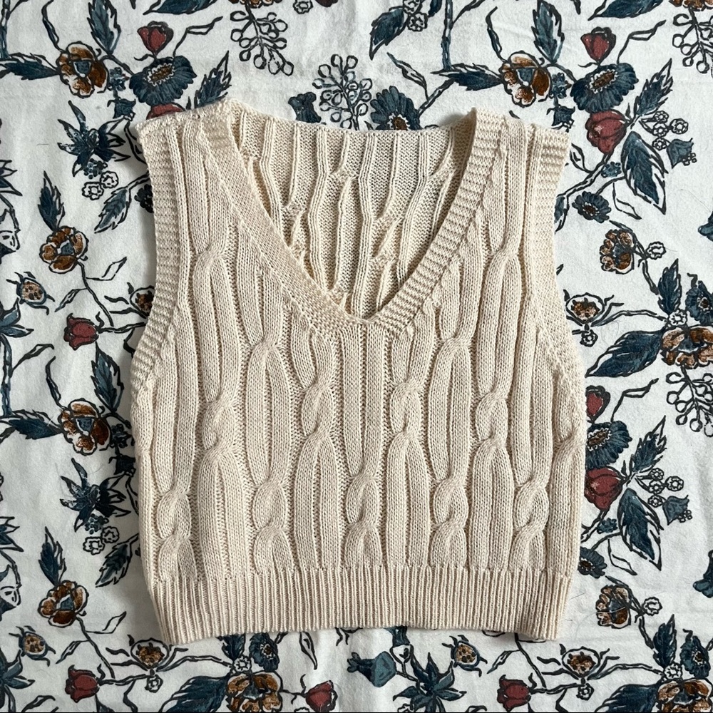 Cropped Sweater Vest